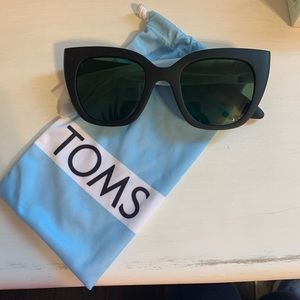 TOMS sunglasses